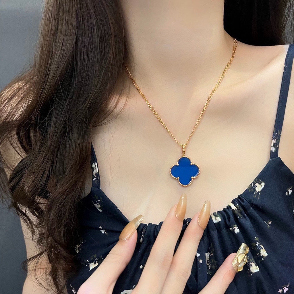 18K Van Cleef & Arpels Magic Alhambra Agate Clover Necklace