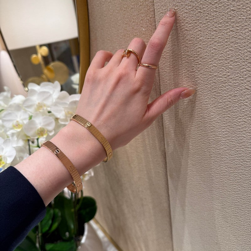 18K Cartier Love Unlimited Bracelet