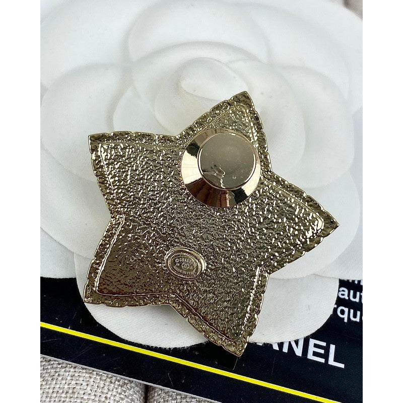 18K Chanel Star Pearl Brooch
