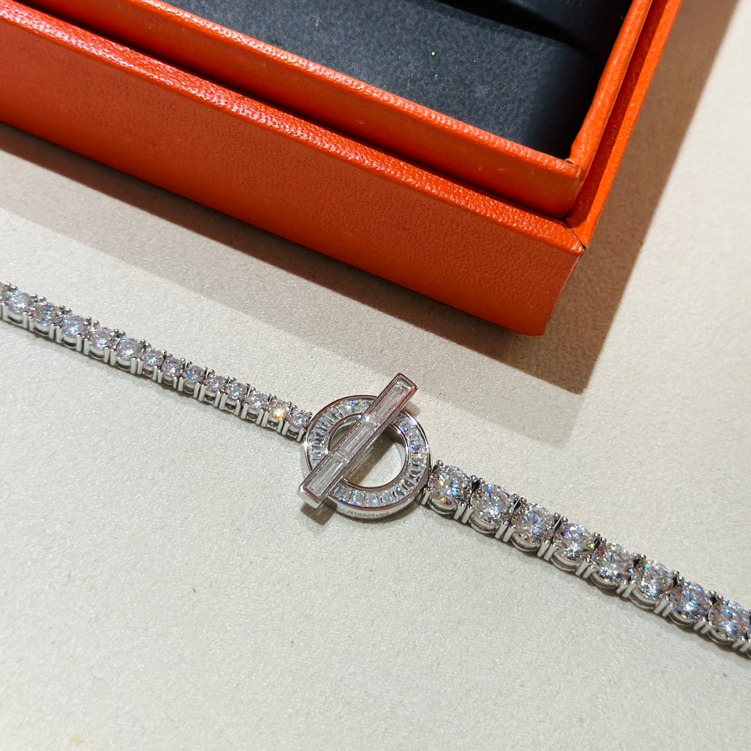 18K Finesse Link Diamond Hermès Bracelet