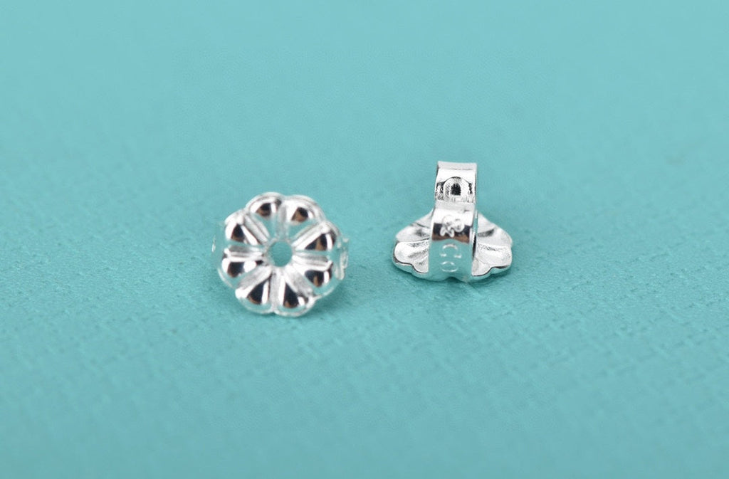 18K Return to Tiffany & Co. Heart Earrings