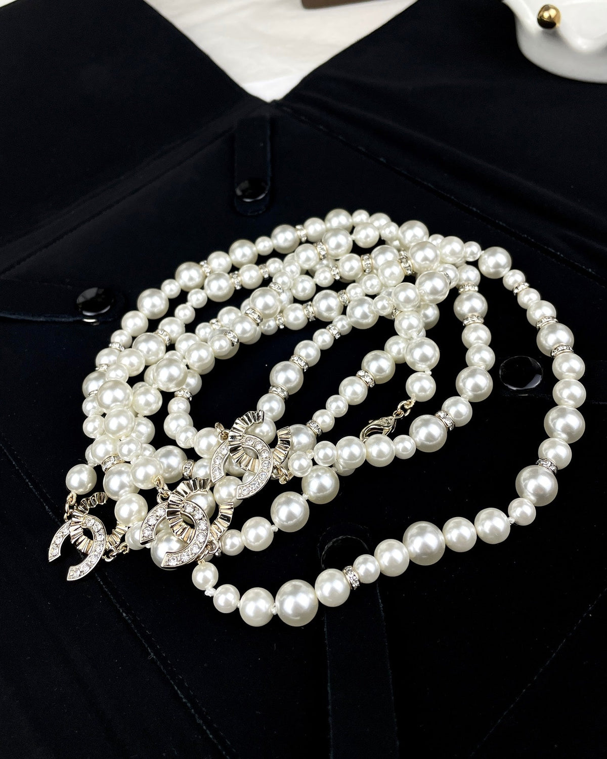 18K Chanel Pearls Long Necklace