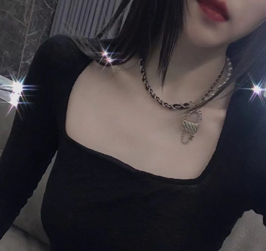 18K Chanel Pearl Leather Bag Pendant Necklace
