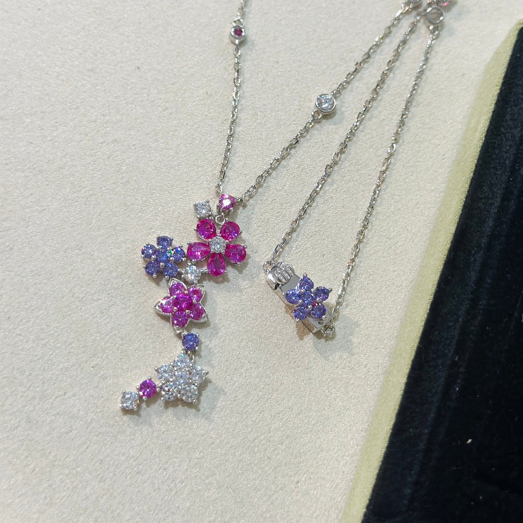18K Van Cleef & Arpels Folie Des Prés Pendant Necklace