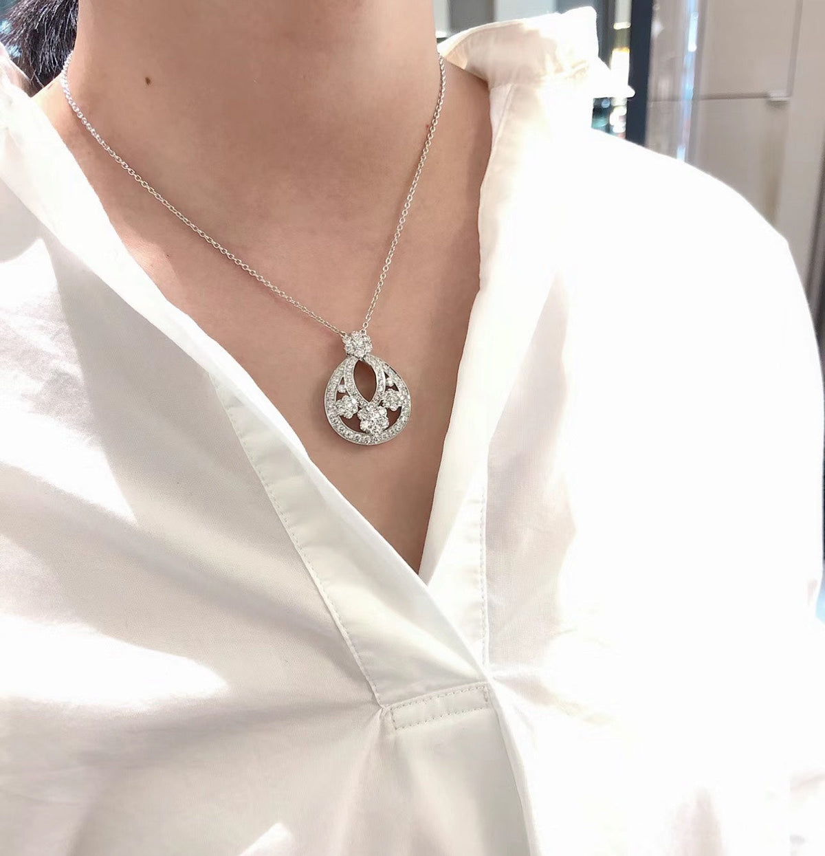 18K Van Cleef & Arpels Snowflake Necklace
