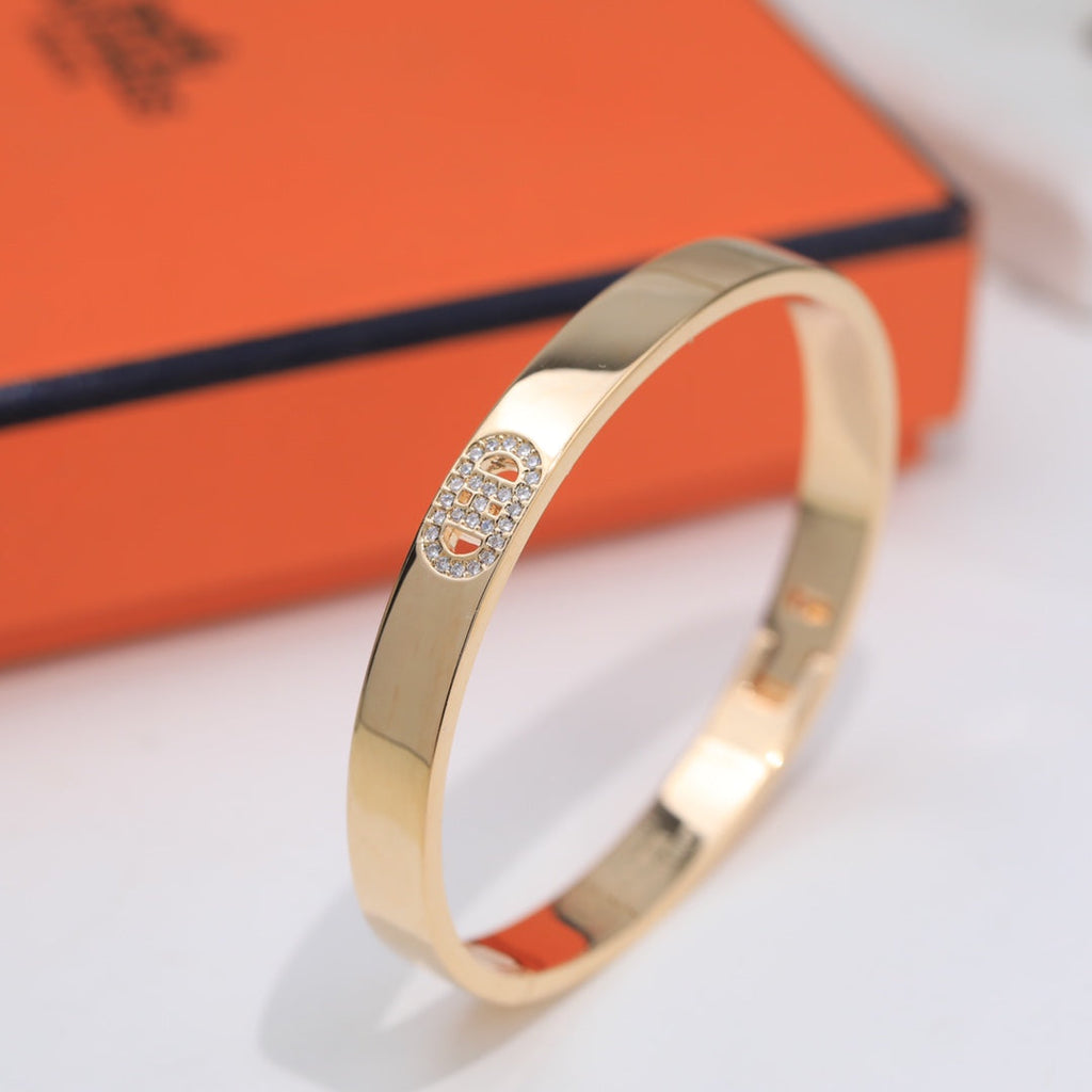 18K Hermès Diamonds Bracelet