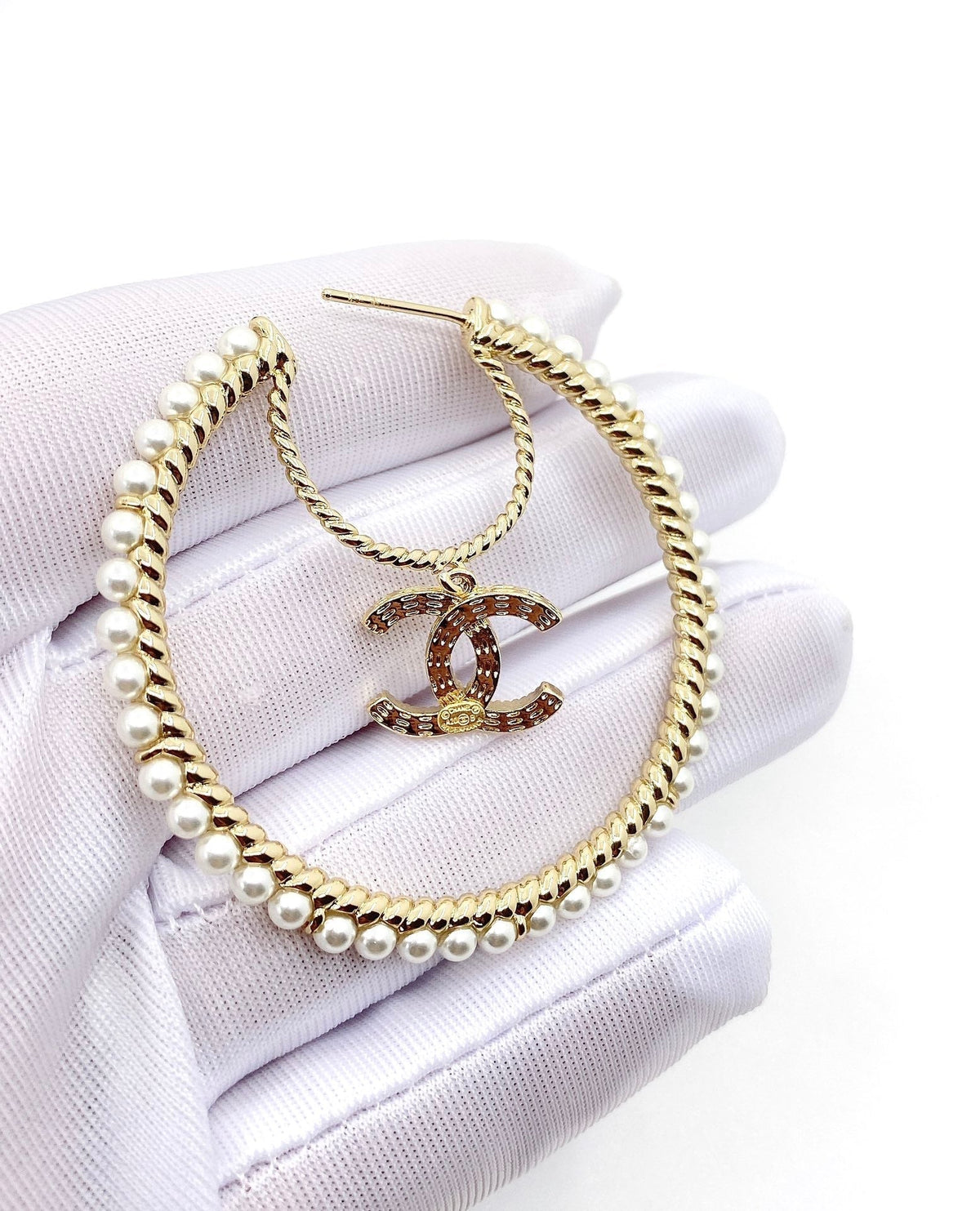 18K Chanel Circle Earrings