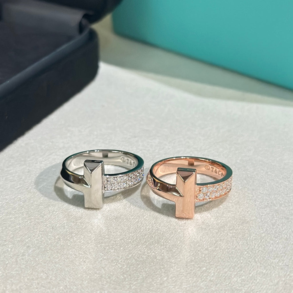 18K Tiffany & Co. T1 Diamonds Ring