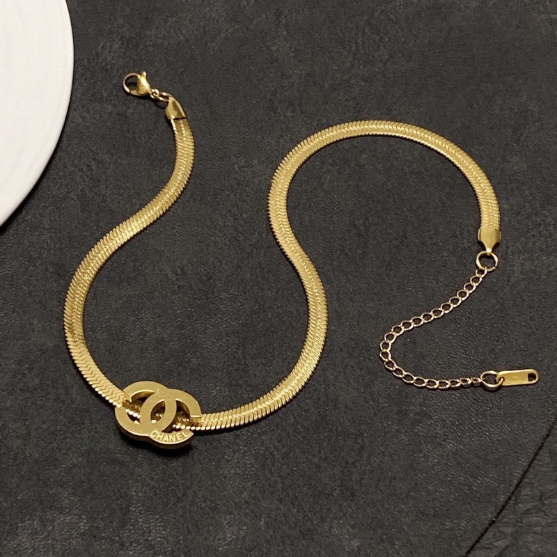 18K Chanel Gold Choker Necklace