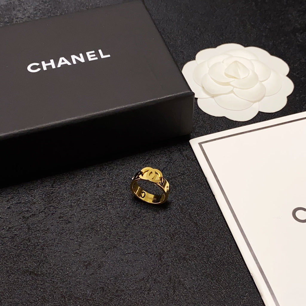 18K Chanel Yellow Gold Ring