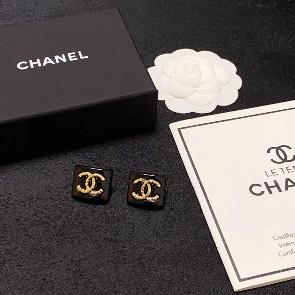 18K Chanel Black Resin Square Earrings