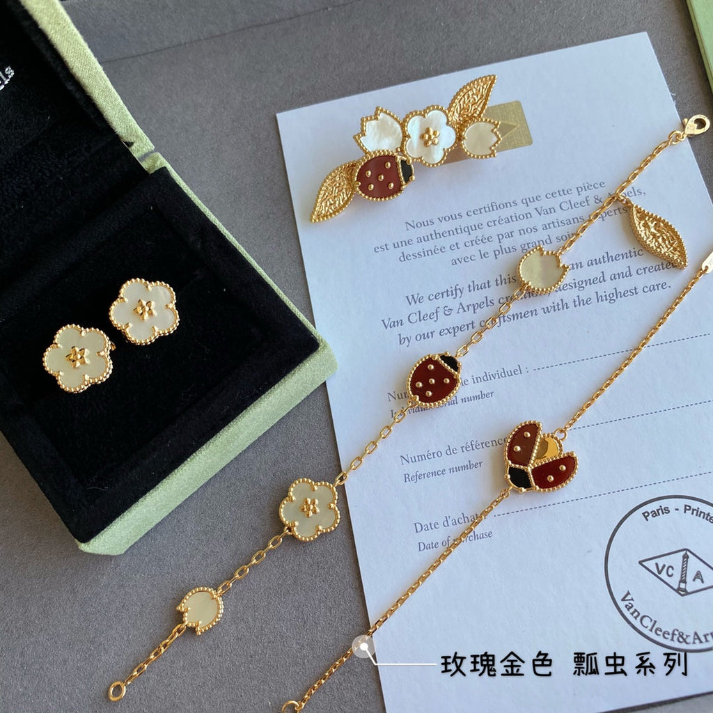 18K Van Cleef & Arpels Lucky Spring Plum Blossom Earrings