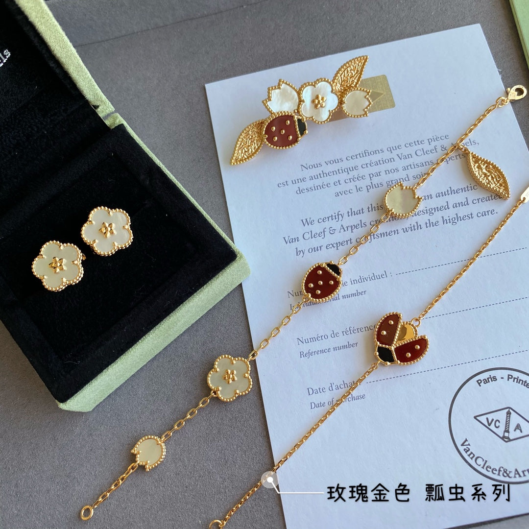18K Van Cleef & Arpels Lucky Spring Plum Blossom Earrings