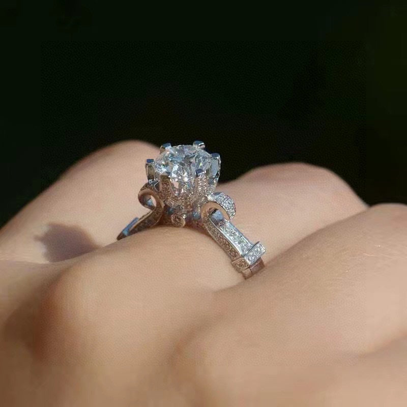 18K Chaumet Joséphine Ring