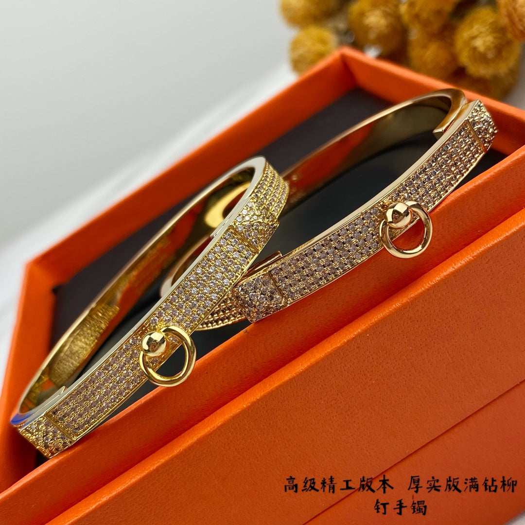 18K Collier De Chien Diamond Hermès Bracelet