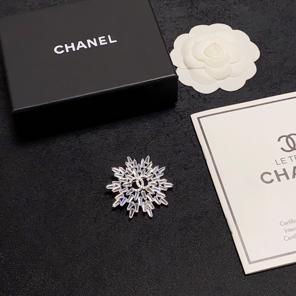 18K Chanel Snow Flower Brooch