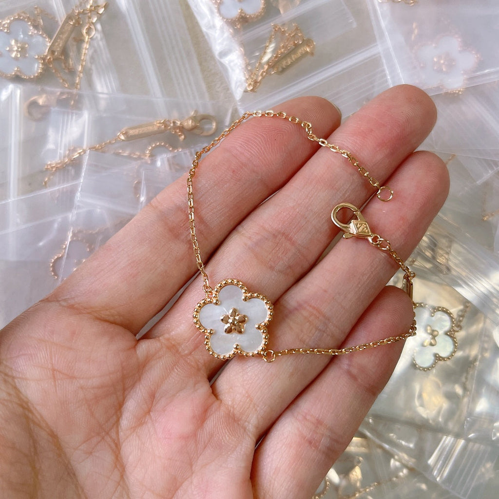 18K Van Cleef & Arpels Lucky Spring Plum Blossom Bracelet