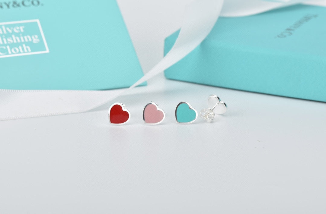 18K Return to Tiffany & Co. Heart Earrings