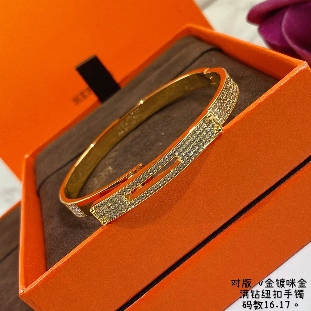 18K Yellow Gold Kelly Diamonds Hermès Bracelet