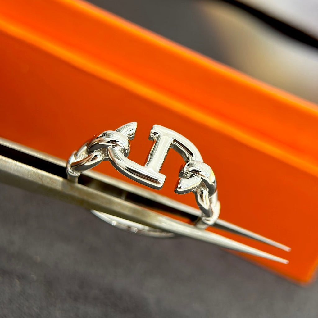 18K Farandole Hermès Ring