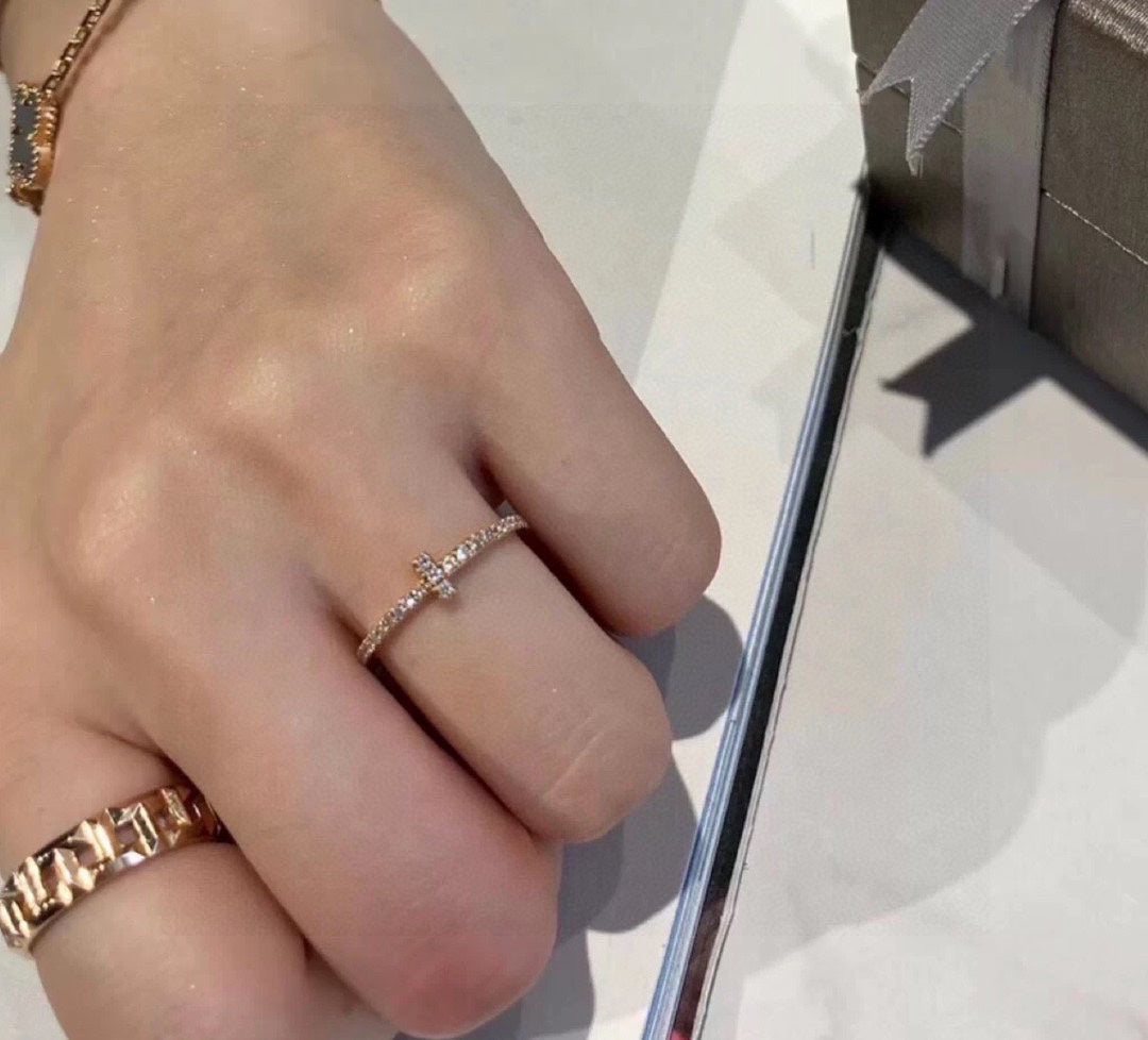 18K Tiffany & Co. Diamond Wire Ring