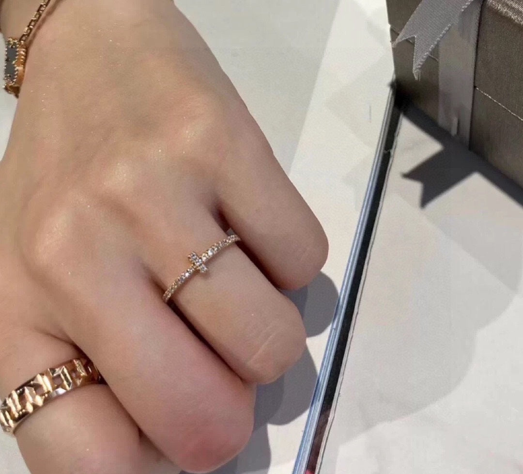 18K Tiffany & Co. Diamond Wire Ring