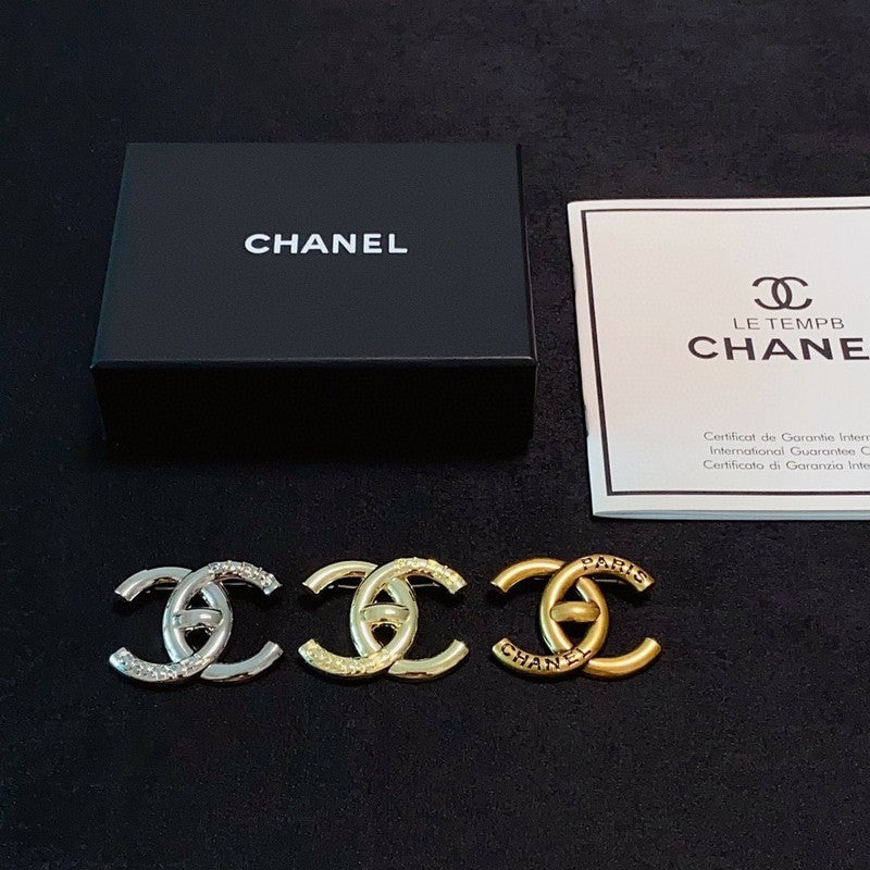 18K Chanel Paris Gold Brooch